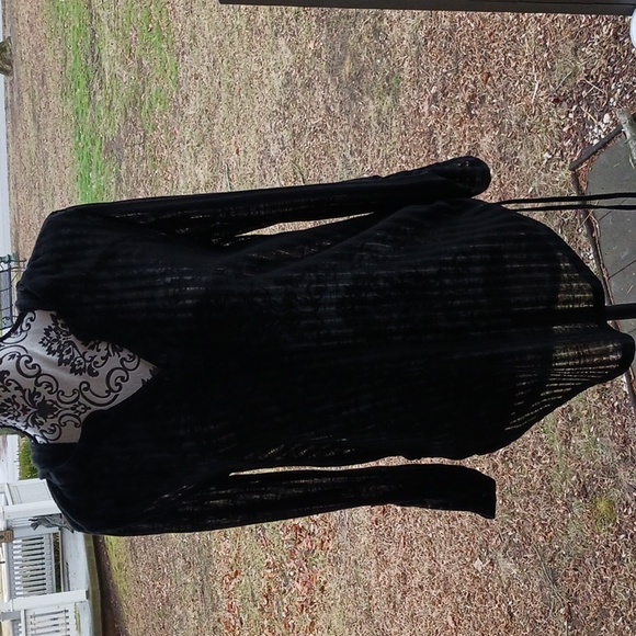 Billabong Tops - Billabong Beachy Blouse/ Swim Cover